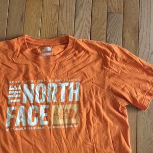 Short-sleeve The North Face tee